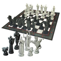 Noble Collection Harry Potter Chess set Wizards Chess Nob7580