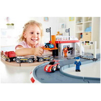 Hape  Race Track Station E3734