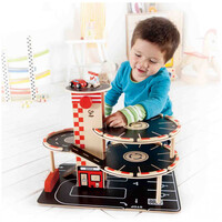 Hape  Park and Go Garage E3002
