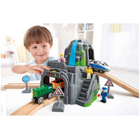 Hape  Light and Sound Mountain Tunnel Set E3739