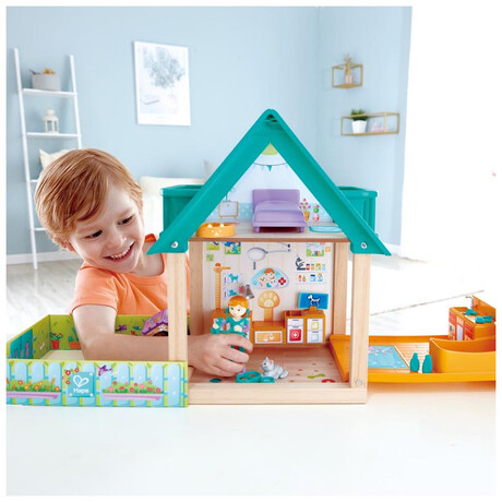 Hape  Furry Friend Vet Set E3408